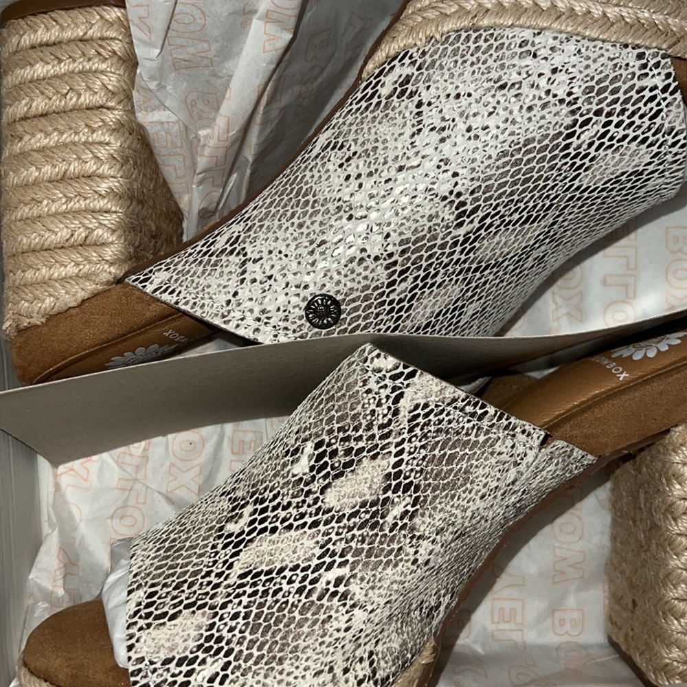 Yellowbox Ambur padded platform espadrilles snakeskin print - Picture 6 of 6